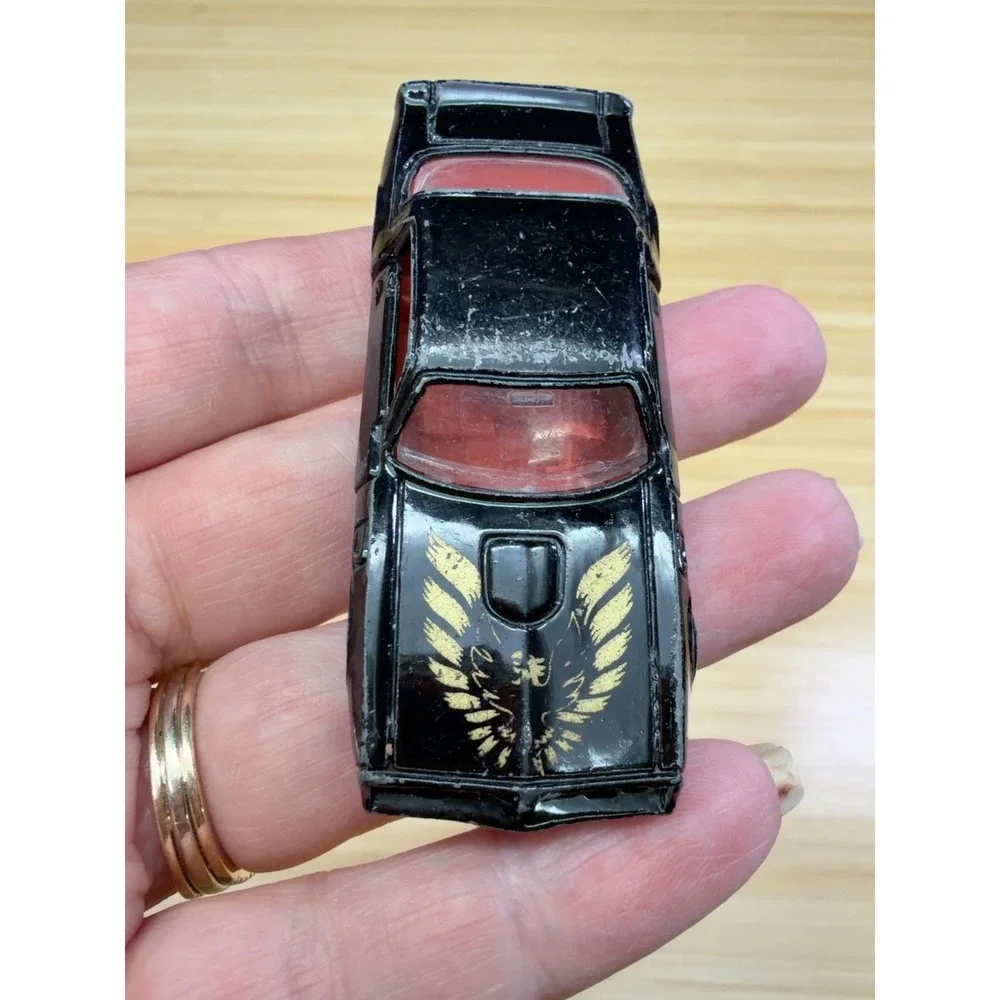 Vintage Yat Ming Pontiac Firebird Trans Am Black Gold Eagle Diecast Car